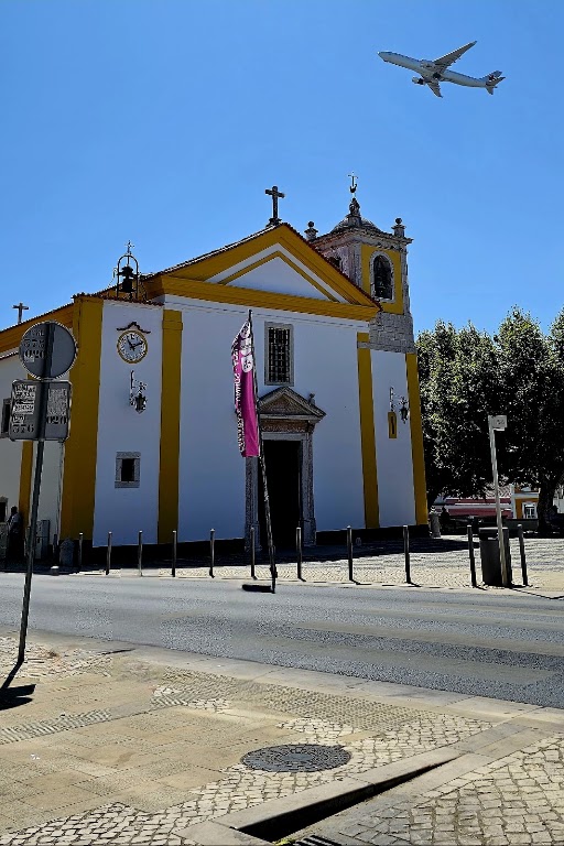 Fachada de Igreja de Santiago