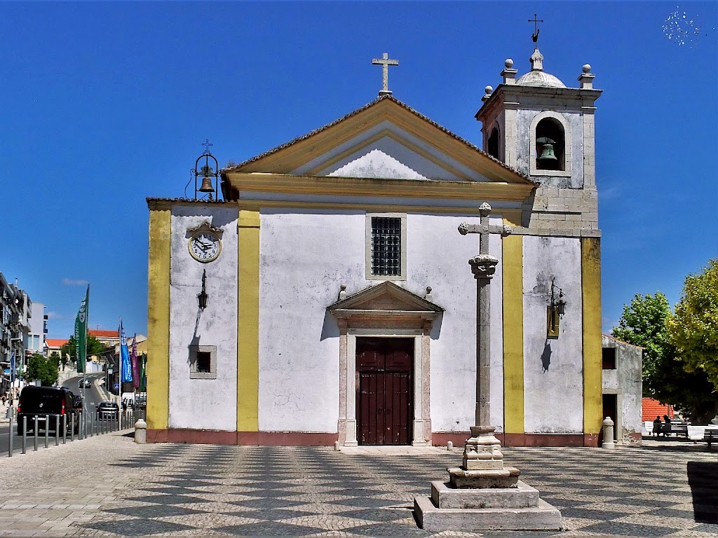 Fachada de Igreja de São Tiago Maior de Camarate