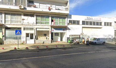 Fachada de Igreja Evangelica Assembleia De Deus De Mangualde Em São João Da Talha