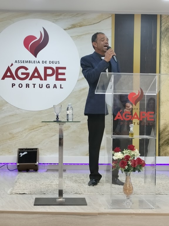 Fachada de Assembleia de Deus Ágape - Odivelas