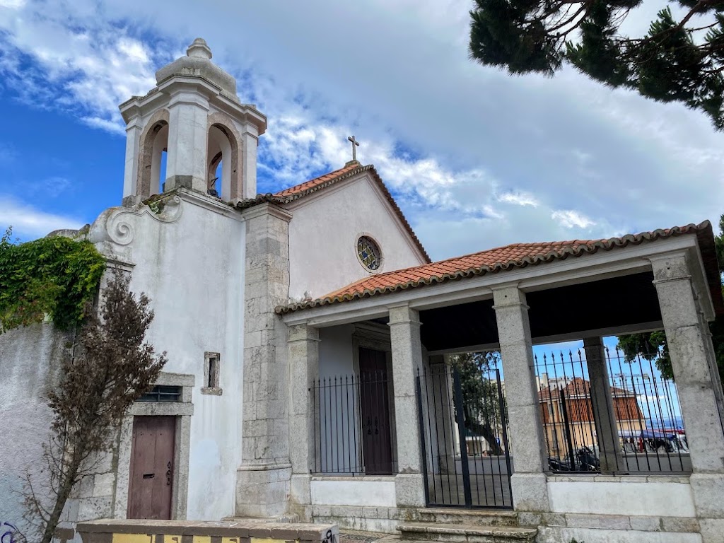 Fachada de Capela de Nossa Senhora do Monte