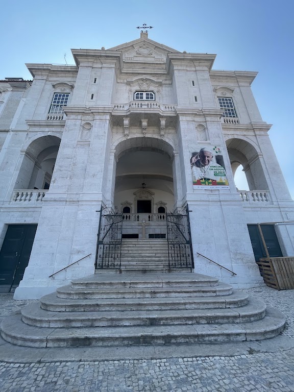 Fachada de Igreja de Nossa Senhora da Penha de França