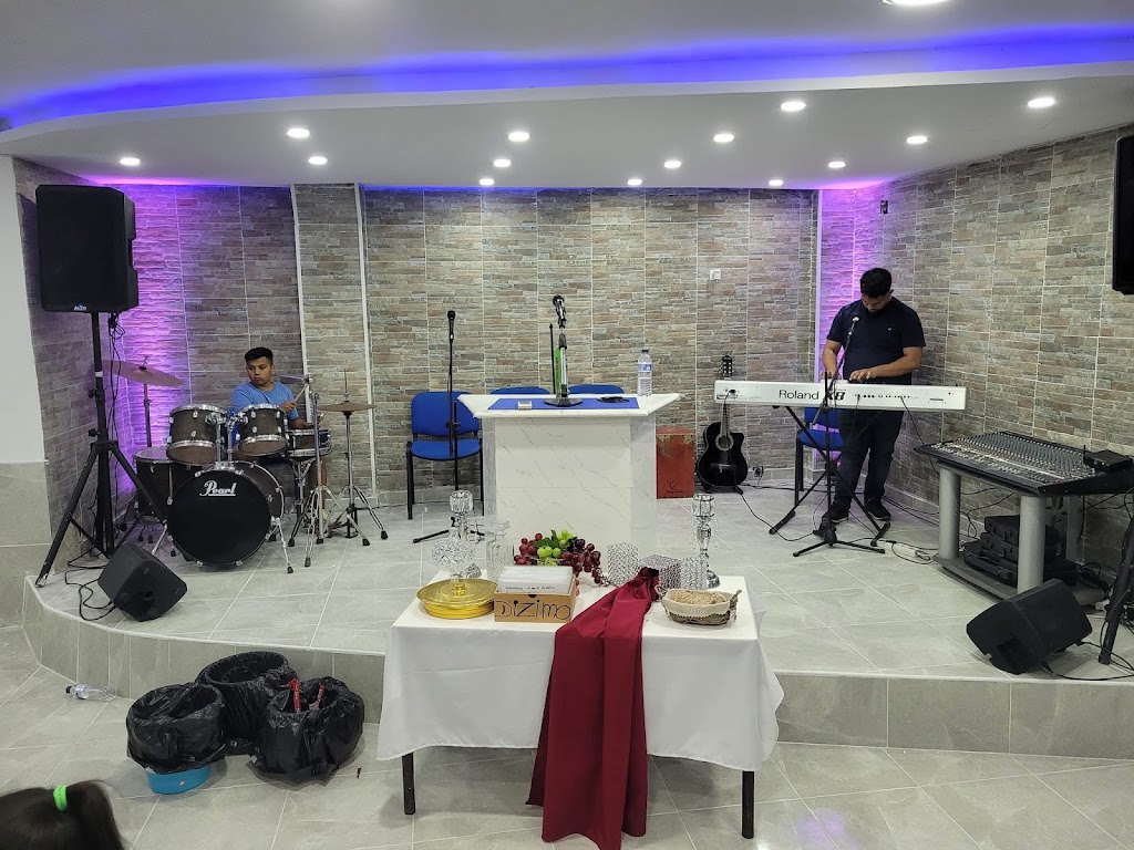Fachada de Igreja Evangélica Cristo para Todos do Bensaúde