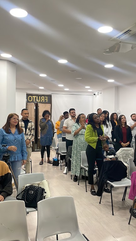 Fachada de Igreja Fruto da Oliveira - A Cidade de Deus