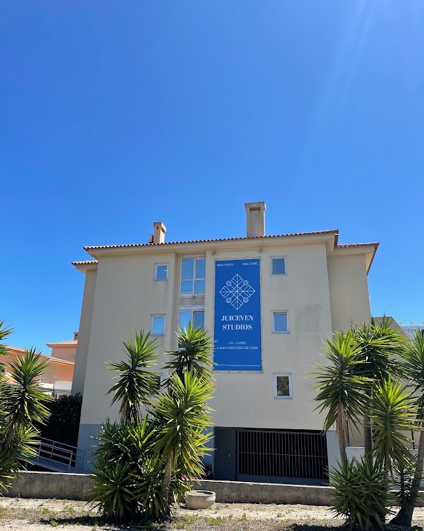 Fachada de Bairro da Cruz Vermelha