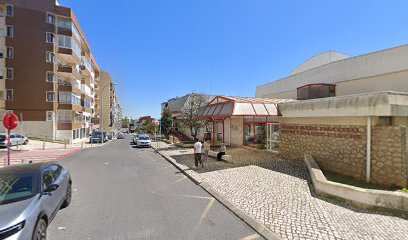 Fachada de Centro Social Paroquial de Oeiras