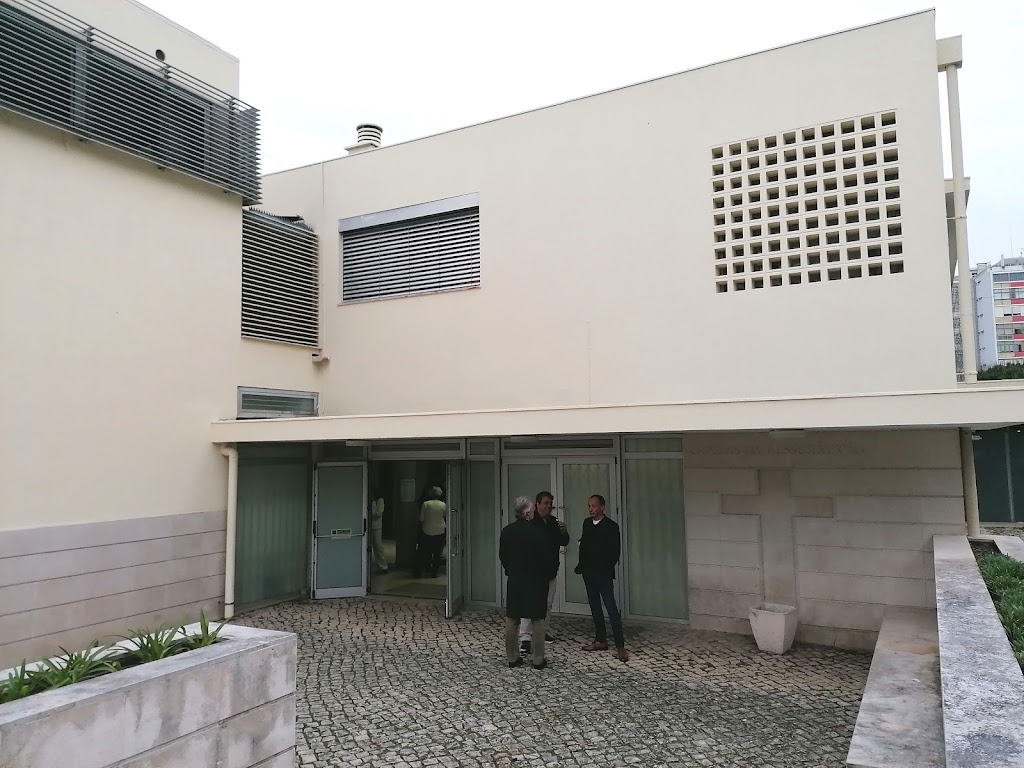 Fachada de Capelas Mortuárias da Igreja de Nova Oeiras