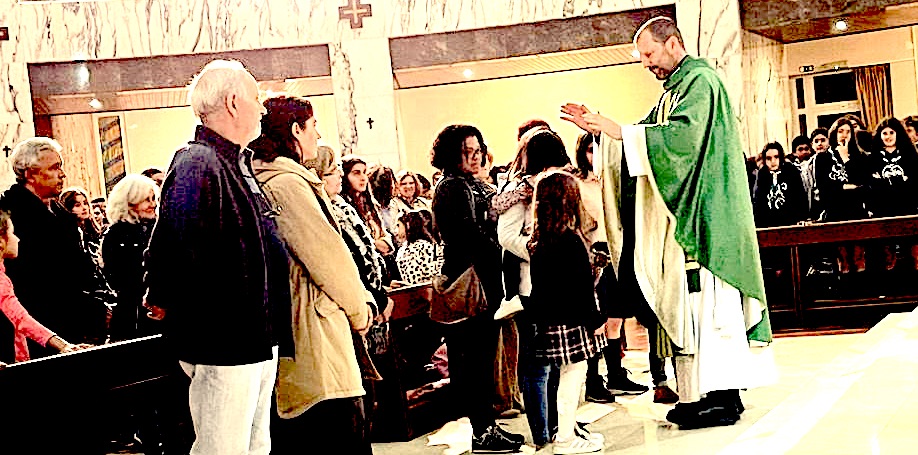 Fachada de Igreja Paroquial de Nossa Senhora do Cabo