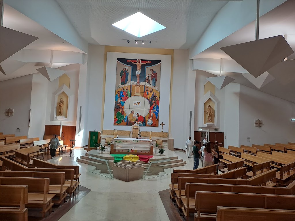 Fachada de Igreja Paroquial de São Francisco de Assis de Alfornelos